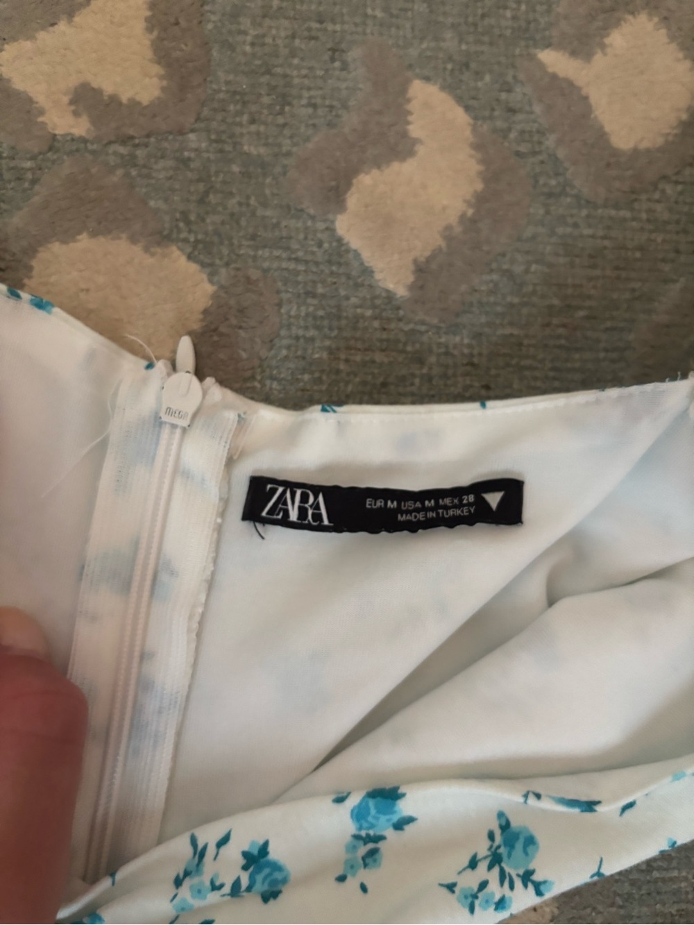 Zara blue floral mini dress - Picture 2 of 2